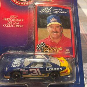 Winners Circle Lowe's die cast car #31 Mike Skinner